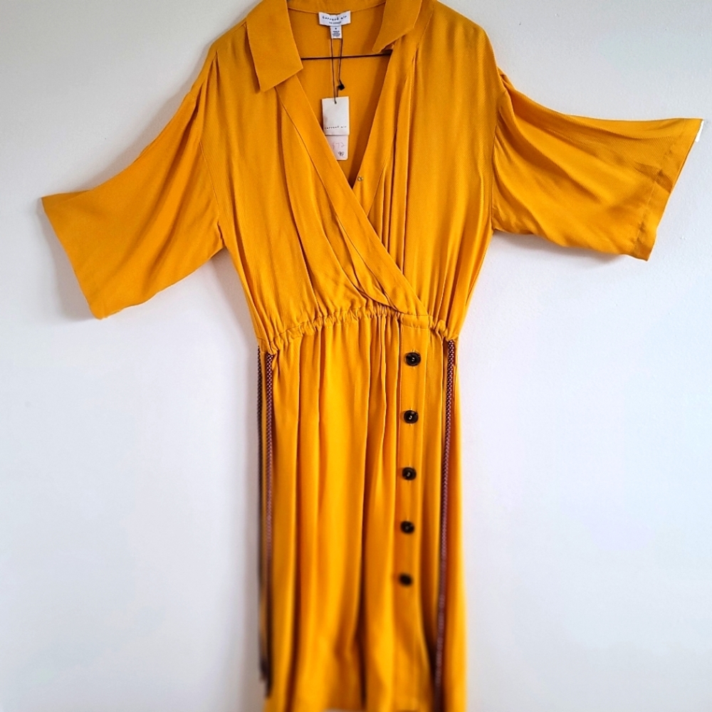 Yellow dress